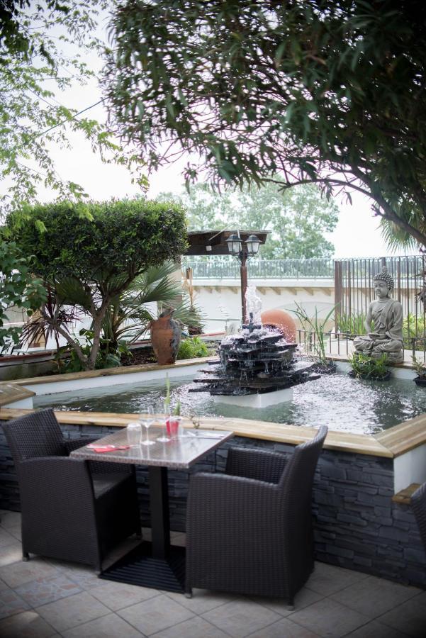 Hotel Restaurant Mon Auberge Lunel  Exterior foto