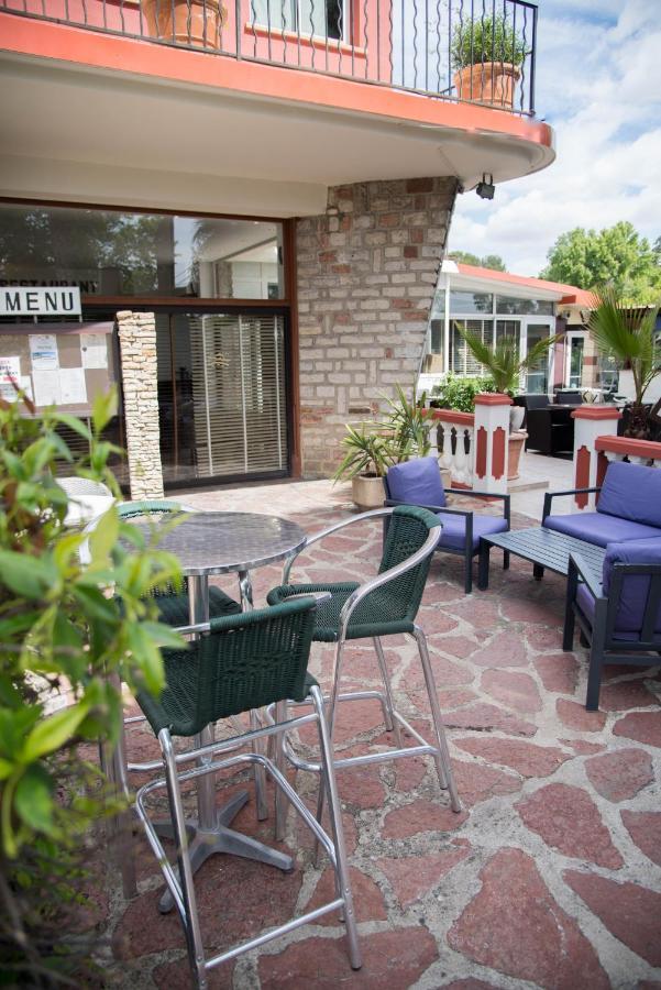Hotel Restaurant Mon Auberge Lunel  Exterior foto