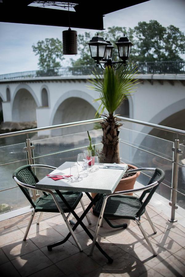 Hotel Restaurant Mon Auberge Lunel  Exterior foto
